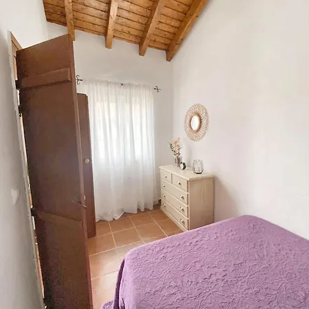 Semesterbostad Charming House In