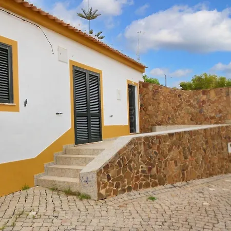 Tatil Evi Charming House In