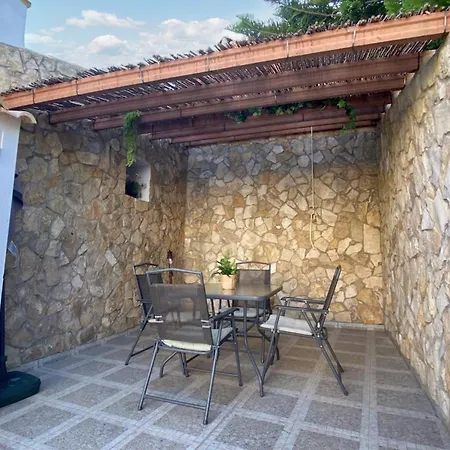 Charming House In Dom wakacyjny *